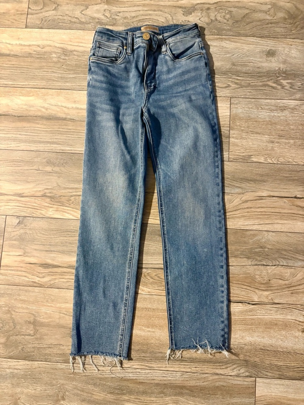 Kut from the Kloth Straight Leg Jeans in Medium Blue